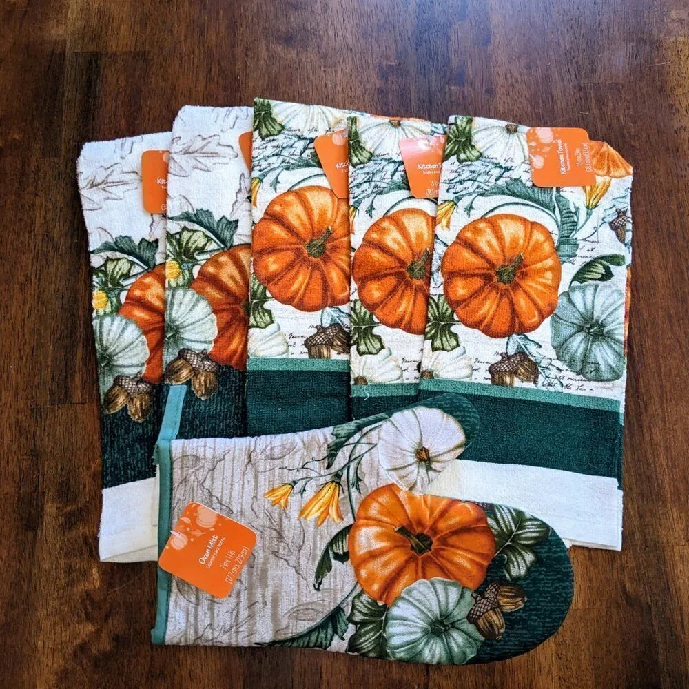 Pumpkin Towels & Oven Mitt Set